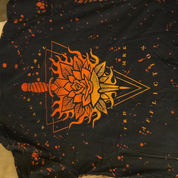 Affliction Black T-Shirt with Orange and Yellow Flame Tiger With Rhinestones - Picture 3 of 3